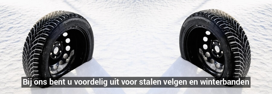 Stalen velgen in de sneeuw